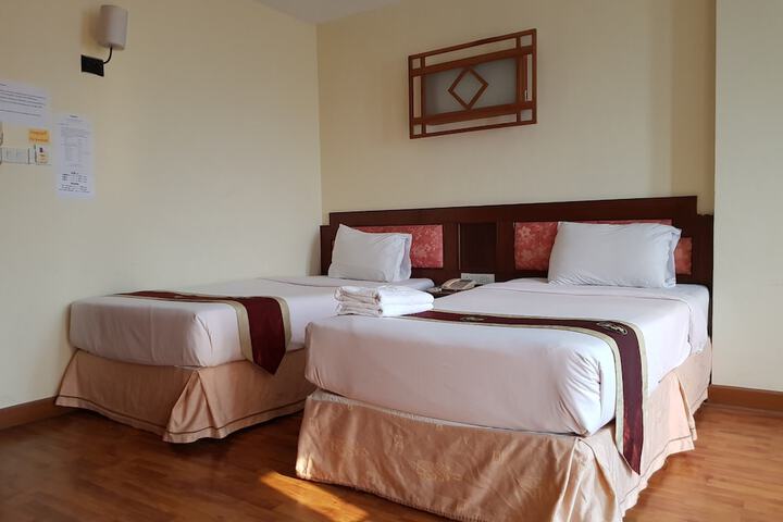Room 46 of 79