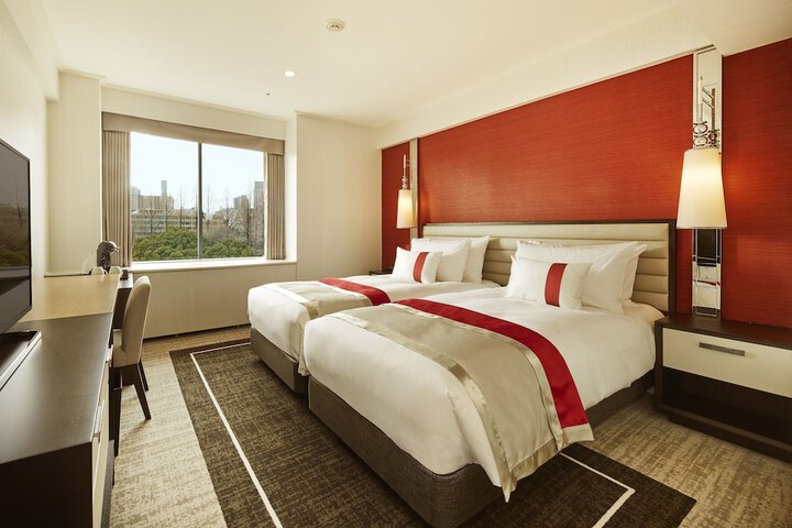 Room 7 of 72