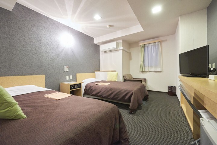 Room 16 of 31