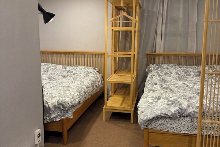 Room 15 of 42