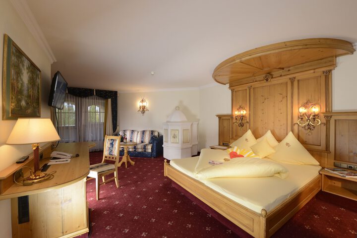 Room 9 of 157