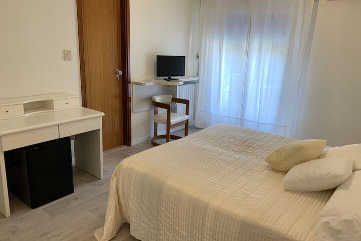 Room 62 of 154