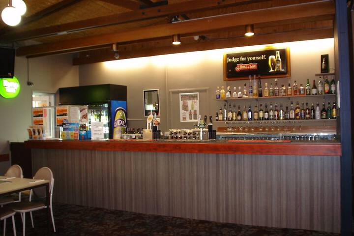 Lounge 47 of 60