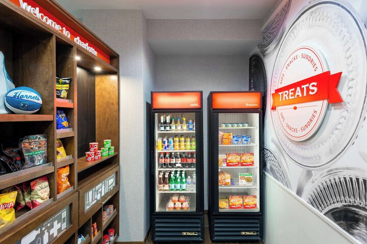 Snack bar