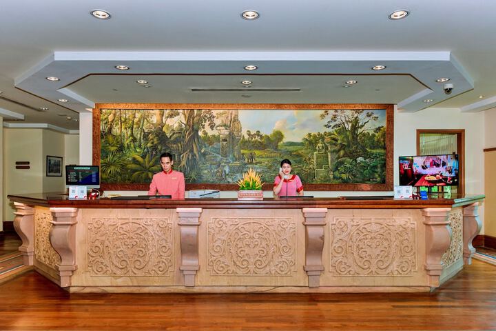 Hotel Interior 7 of 95