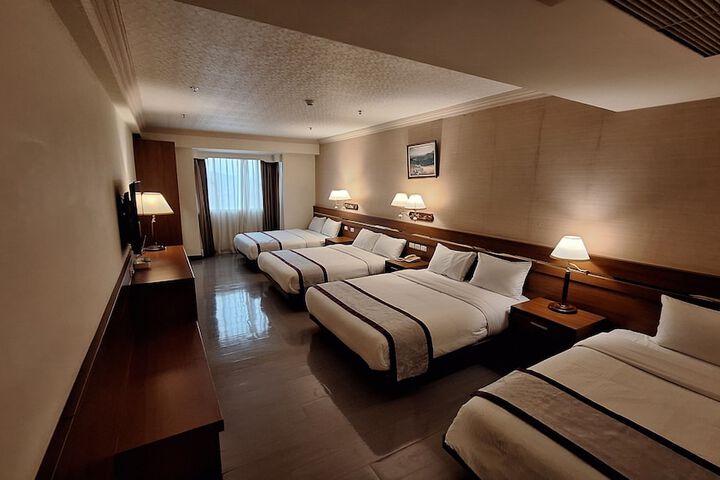 Room 47 of 74