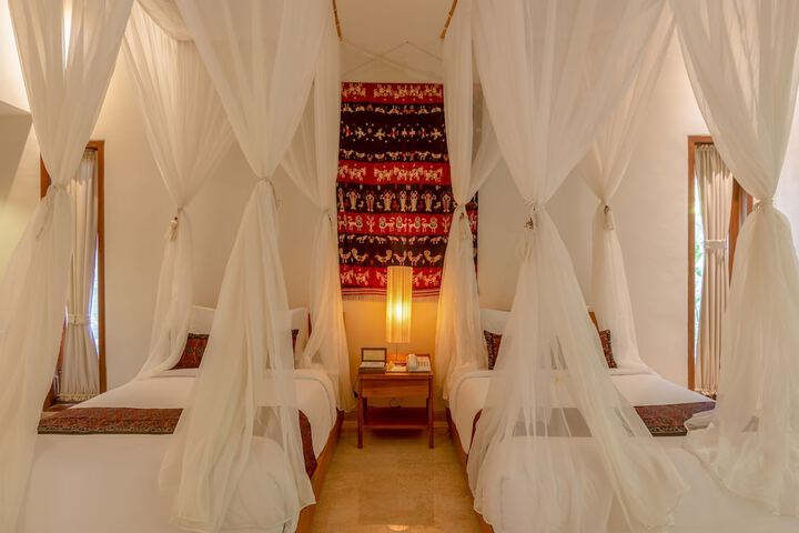 Room 43 of 171
