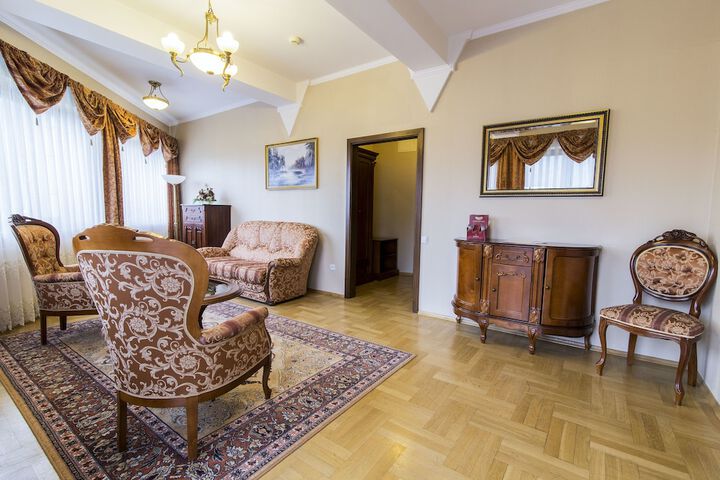 Room 14 of 81