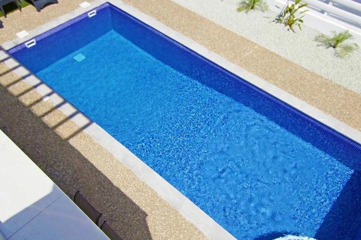 Pool 7 of 15