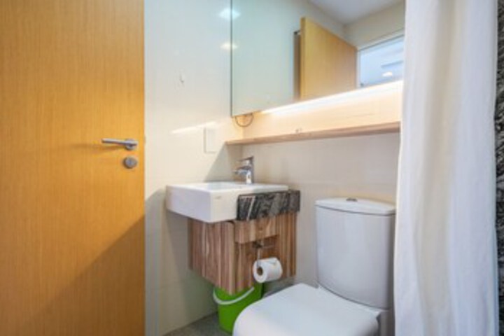 Room 2 of 12