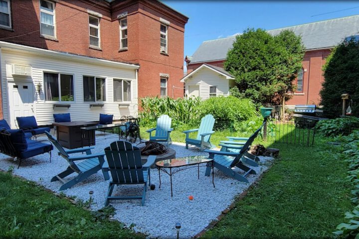 Hotel Exterior 77 of 82