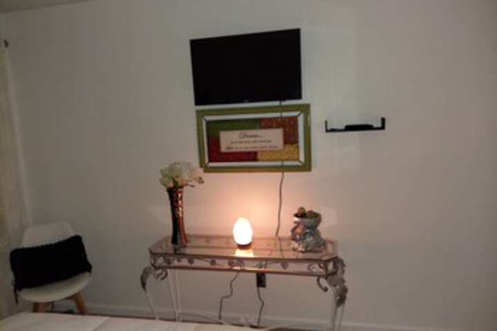 Room 48 of 64