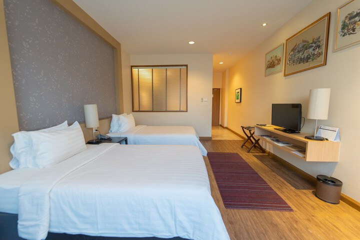 Room 14 of 40