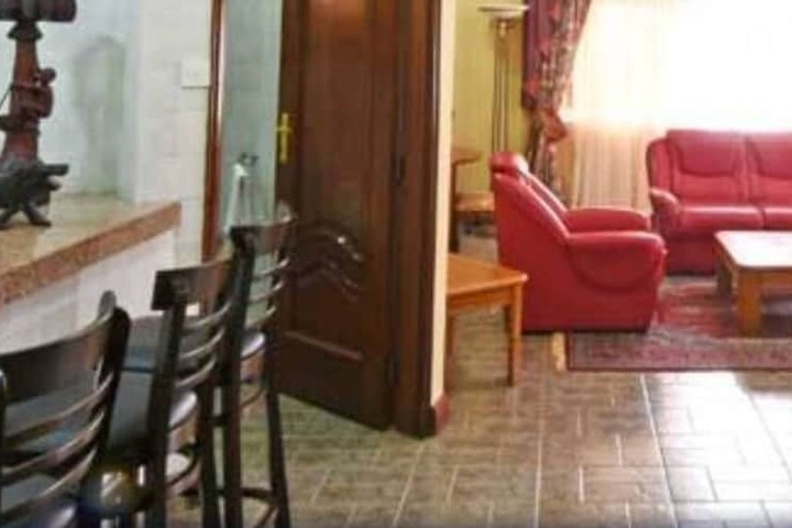 Room 4 of 34