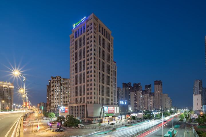 Exterior of Holiday Inn Express Nanchang Qingshan Lake View by IHG