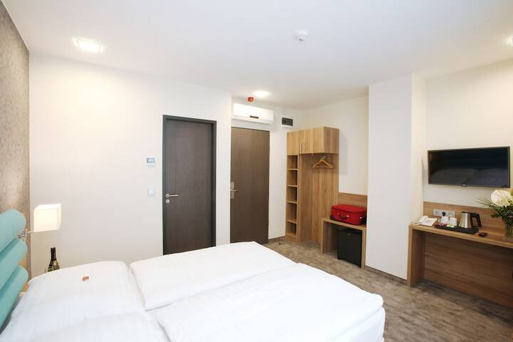 Room 89 of 139