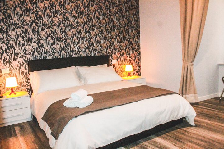 Room 3 of 11