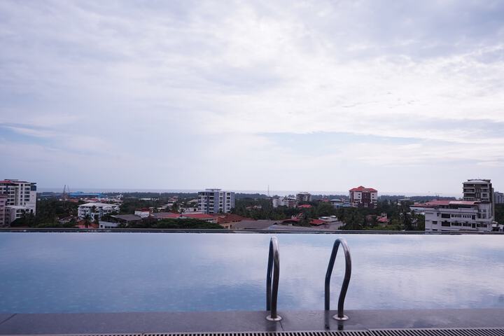 Pool 23 of 42