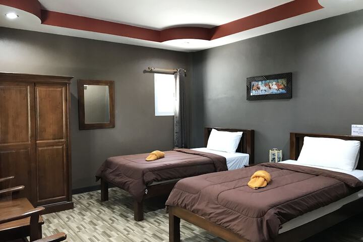 Room 8 of 52