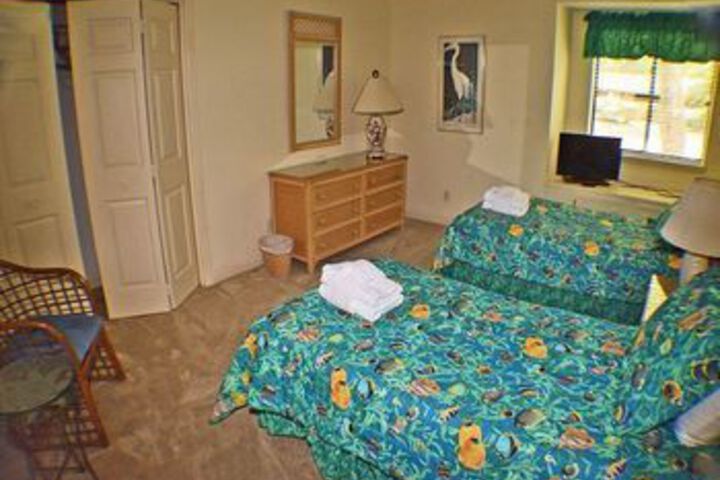 Room 34 of 97