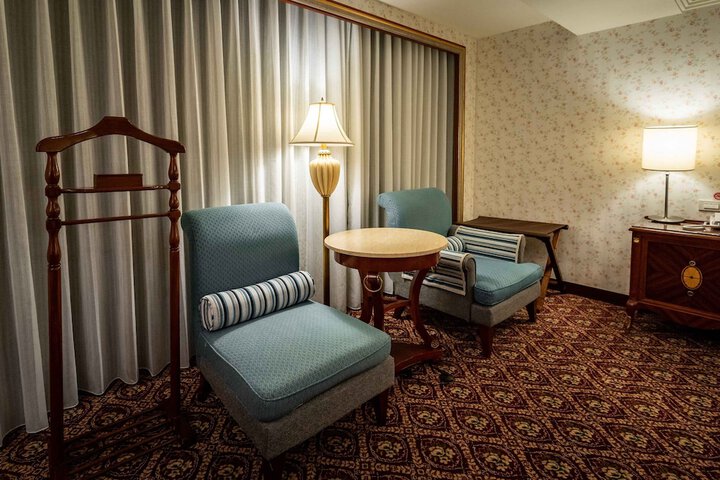 Room 62 of 164