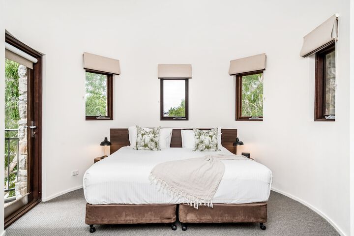 Room 15 of 65