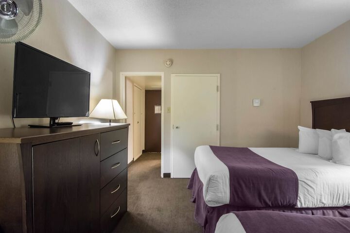 Room 18 of 36