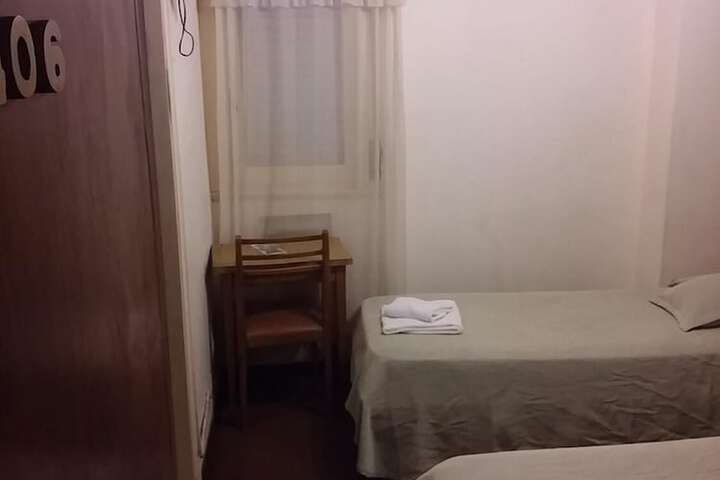 Room 19 of 39