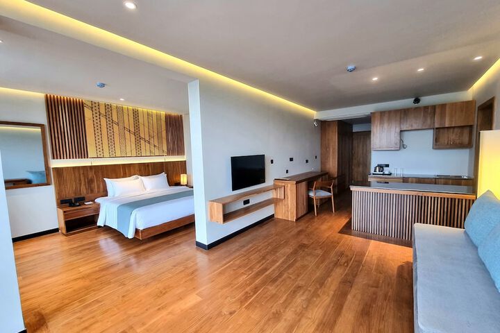 Room 7 of 30