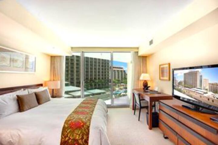 Room 93 of 232