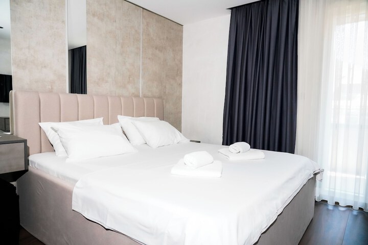Room 18 of 36