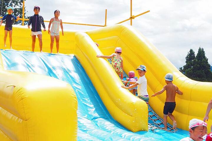 Pools & Facilities