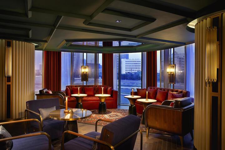 Lounge 162 of 188
