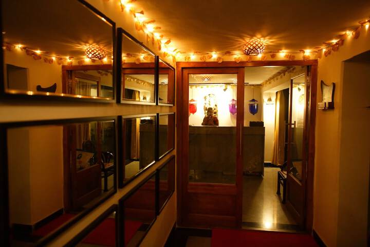 Hotel Interior 4 of 81