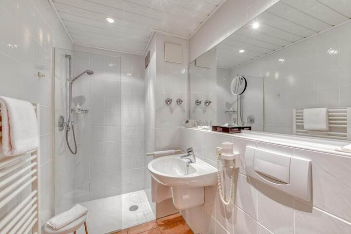 Bathroom Interior Photo