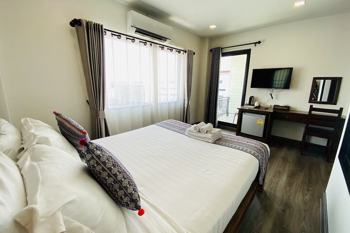 Room 15 of 30