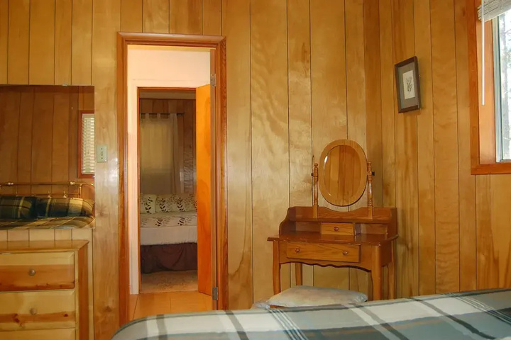 Room 2 of 11