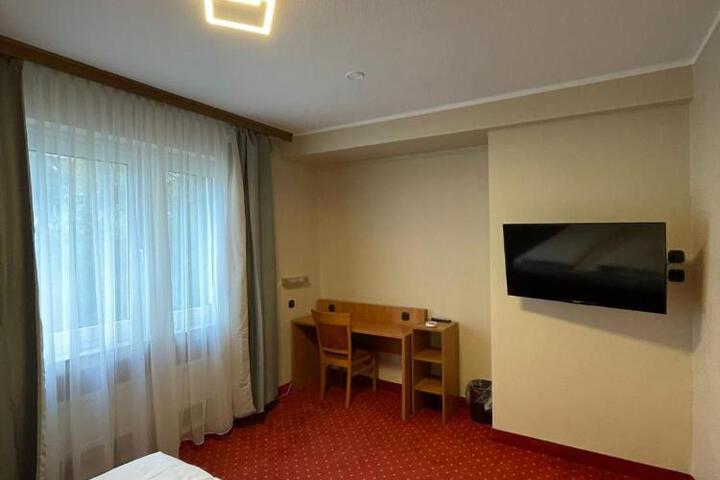 Photo 4
