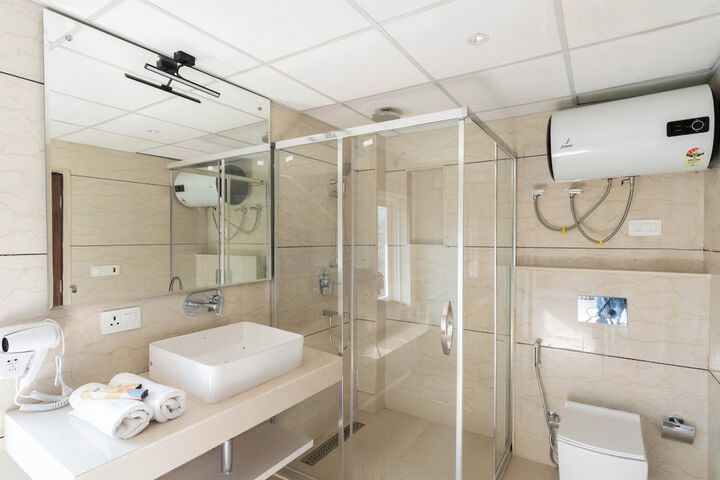 Room 10 of 23