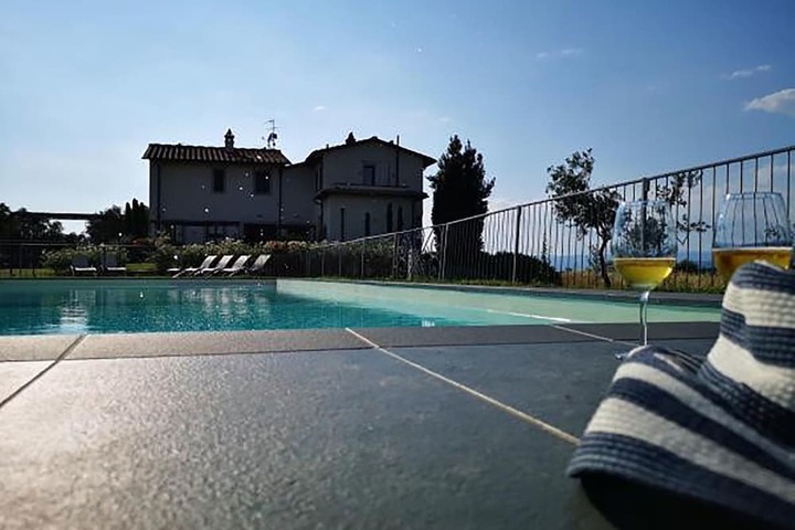 Pool 44 of 70