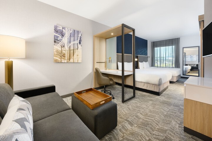 Room 9 of 22