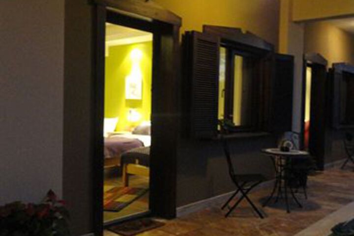 Room 11 of 49
