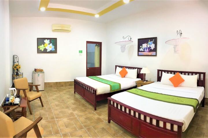 Room 27 of 109