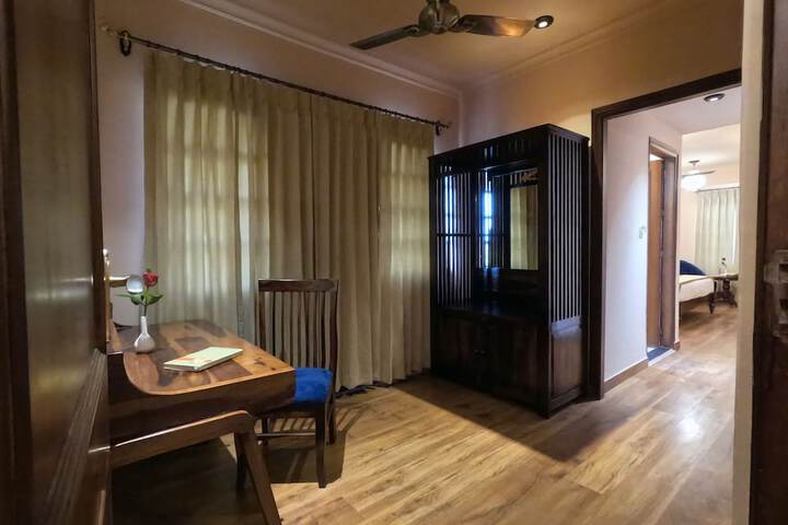 Room 9 of 41