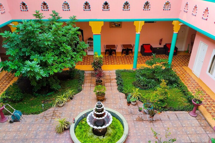 Hotel Exterior 90 of 93