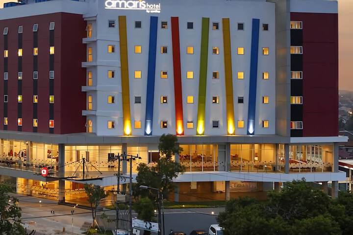 Exterior of Amaris Hotel Palembang