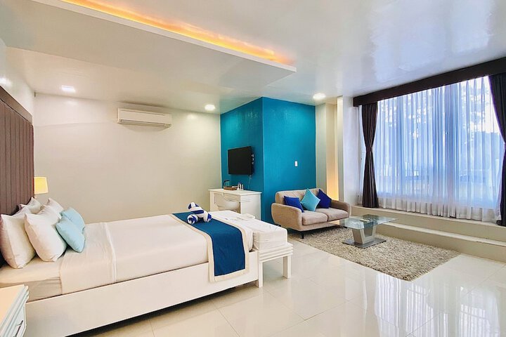Room 12 of 51
