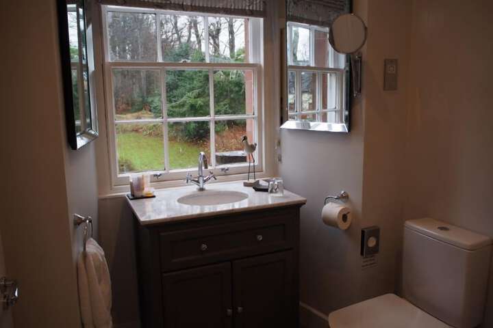 Room 15 of 23