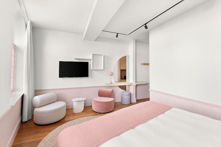 Room 14 of 71
