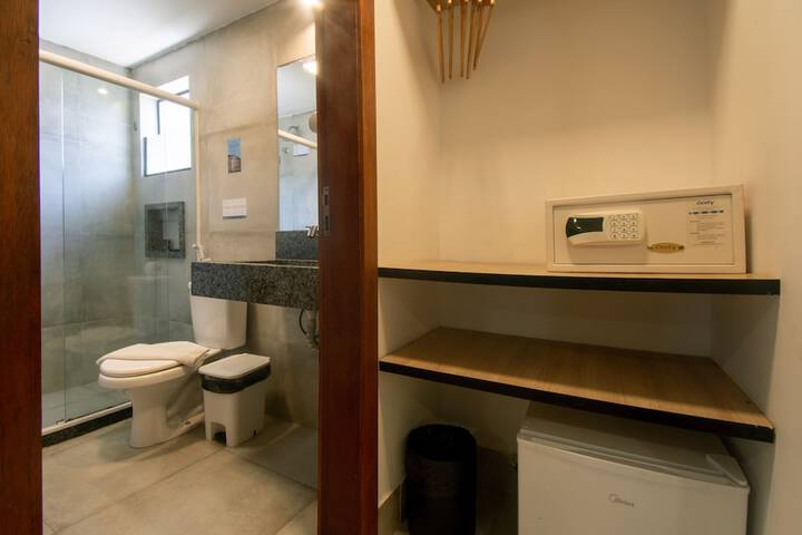 Room 36 of 106